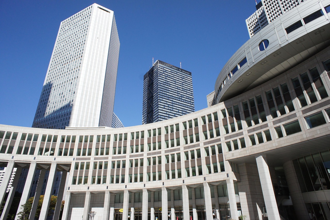 ロゼワインを贈るためのおしゃれなギフトアイデアは？