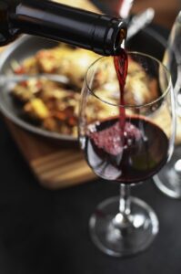ワインのプレゼントに最適な赤ワインは飲む温度何度がベスト？