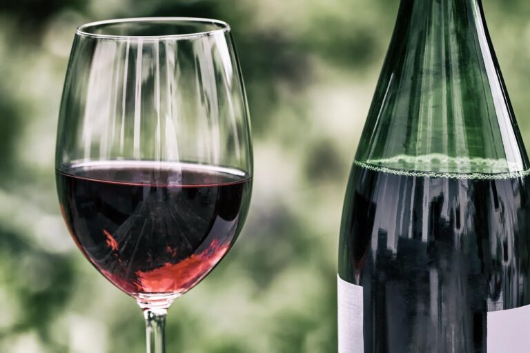ワインギフトを酒販免許なしで販売するのは危険？